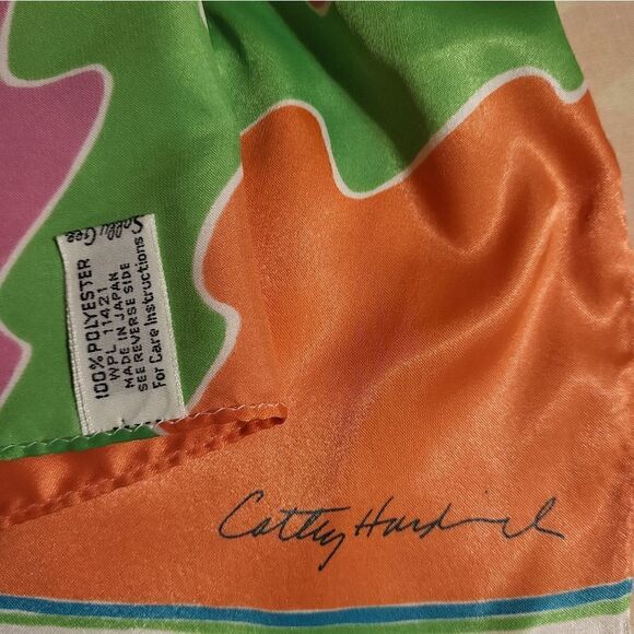 Vintage Cathy Hardwick Scarf Ivory Abstract "Mod" Design Made in Japan 9” X 40” - Picture 2 of 5